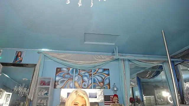 ADRIANNA FOX online show from 02/24/26, 12:11