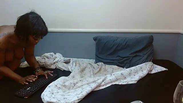 NaughtySisters online show from 09/22/25, 01:22