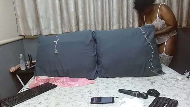 NaughtySisters online show from 11/28/25, 11:05