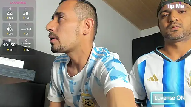 jhonyalzate2 online show from 07/02/26, 01:17
