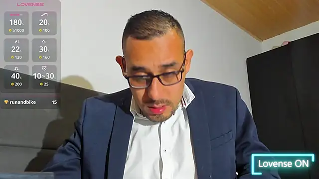 jhonyalzate2 online show from 01/15/26, 04:16