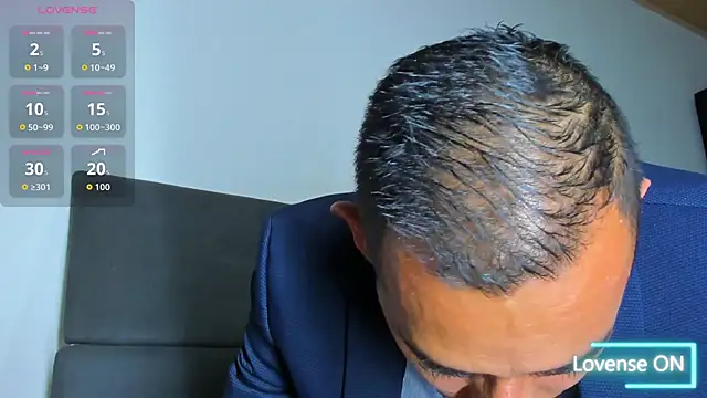 jhonyalzate2 online show from 11/20/25, 12:55