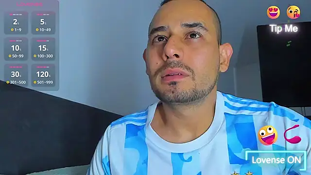 Snapshot of jhonyalzate2 chatting on 02/16/25, 11:28 jhonyalzate2 online show from 02/16/25, 11:28