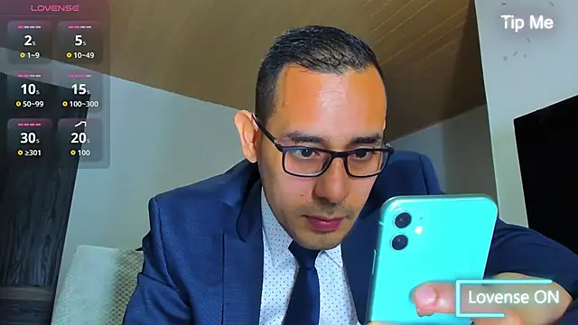 Snapshot of jhonyalzate2 chatting on 10/22/25, 02:11 jhonyalzate2 online show from 10/22/25, 02:11