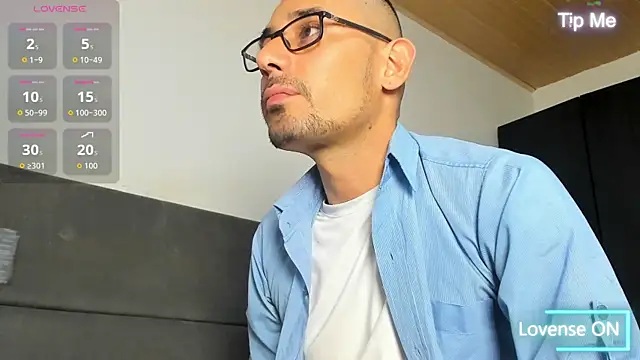 jhonyalzate2 online show from 05/22/26, 02:20