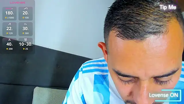 Snapshot of jhonyalzate2 chatting on 09/15/25, 12:22 jhonyalzate2 online show from 09/15/25, 12:22