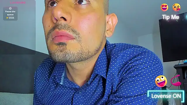 Snapshot of jhonyalzate2 chatting on 02/04/25, 02:39 jhonyalzate2 online show from 02/04/25, 02:39
