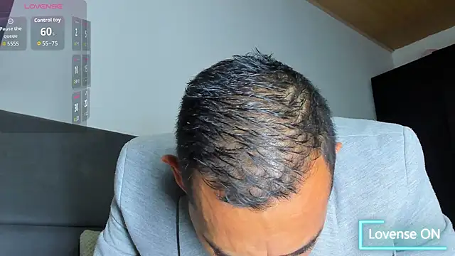 jhonyalzate2 online show from 11/25/25, 02:45