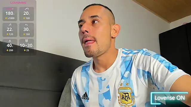 jhonyalzate2 online show from 03/05/26, 02:52