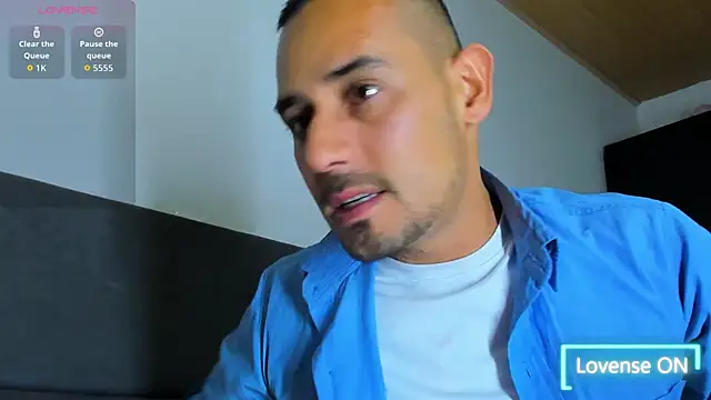 jhonyalzate2 online show from 11/11/25, 03:23