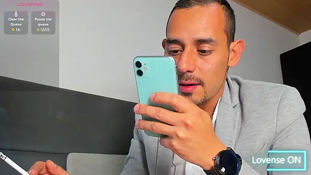 jhonyalzate2 online show from 02/27/26, 02:56