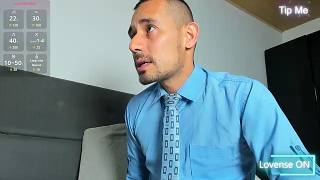 jhonyalzate2 online show from 06/15/26, 12:33