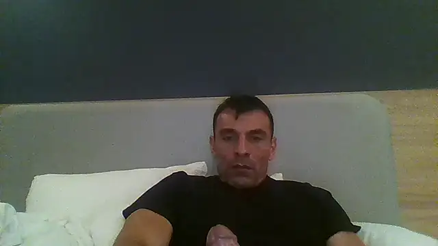 Hugebiglongcockcoupl online show from 12/21/25, 01:57