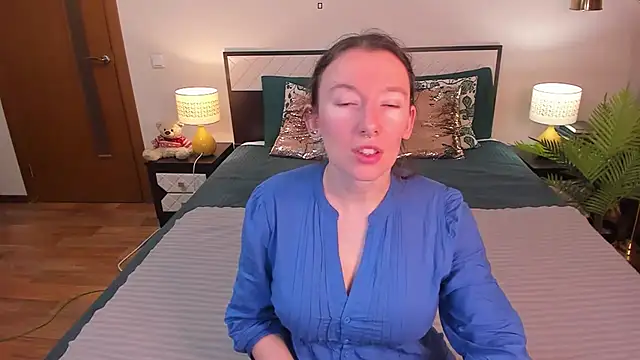 Snapshot of CatherineWalls chatting on 06/16/26, 02:11 CatherineWalls online show from 06/16/26, 02:11