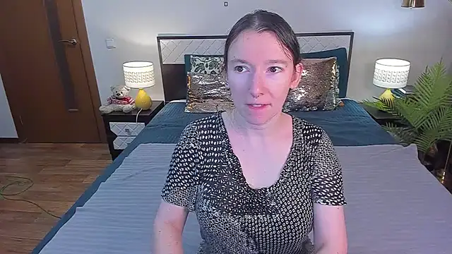 Snapshot of CatherineWalls chatting on 06/13/26, 03:15 CatherineWalls online show from 06/13/26, 03:15