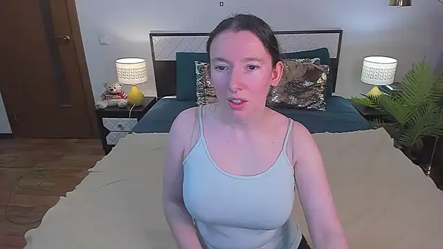 Snapshot of CatherineWalls chatting on 06/10/26, 04:13 CatherineWalls online show from 06/10/26, 04:13
