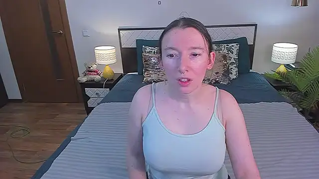 Snapshot of CatherineWalls chatting on 06/11/26, 03:03 CatherineWalls online show from 06/11/26, 03:03