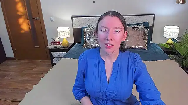 Snapshot of CatherineWalls chatting on 06/02/26, 01:49 CatherineWalls online show from 06/02/26, 01:49