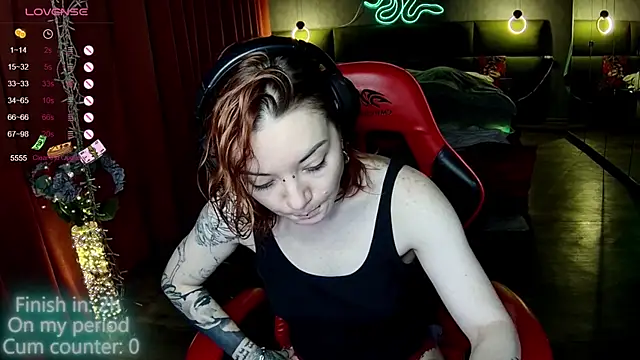 MaxPhoenixx online show from 10/05/25, 07:15