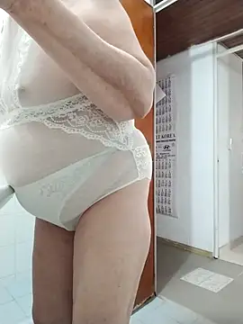 Vicky Rosse online show from 03/11/26, 04:01