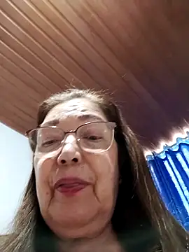 Vicky Rosse online show from 03/18/26, 06:42