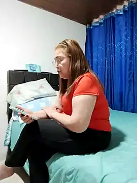 Vicky Rosse online show from 11/27/25, 09:37