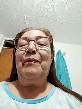 Vicky Rosse online show from 10/24/25, 01:32