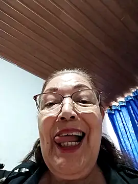 Vicky Rosse online show from 04/04/26, 06:36