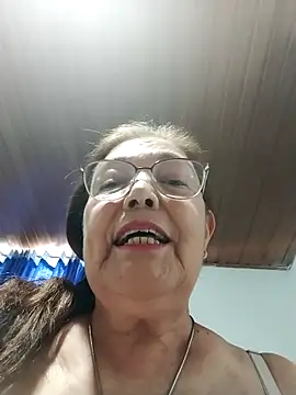 Vicky Rosse online show from 12/01/25, 04:41