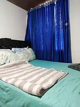 Vicky Rosse online show from 11/13/25, 07:18