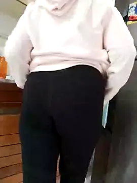 Vicky Rosse online show from 03/05/26, 07:43