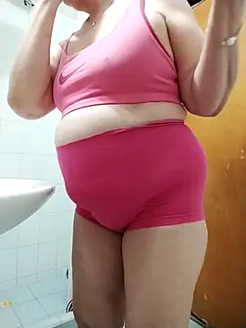 Vicky Rosse online show from 12/15/25, 07:31