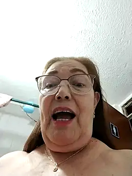 Vicky Rosse online show from 12/18/25, 05:06