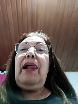 Vicky Rosse online show from 03/03/26, 12:39