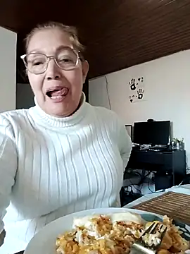 Vicky Rosse online show from 09/25/25, 08:15