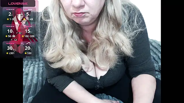 Snapshot of KendraSecret chatting on 10/09/25, 11:44 KendraSecret online show from 10/09/25, 11:44
