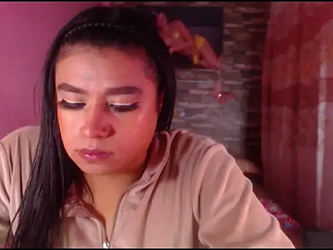 katrinawillff online show from 11/05/25, 05:21