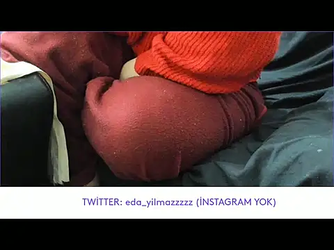 Snapshot of sexy_modelll chatting on 03/22/25, 02:25 sexy modelll online show from 03/22/25, 02:25