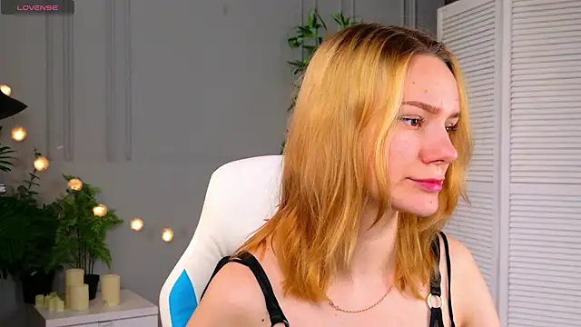 Ramona    online show from 04/01/26, 01:34