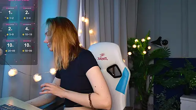 Ramona    online show from 10/04/25, 06:04