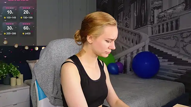 Ramona    online show from 09/28/25, 05:47