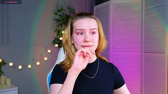 Ramona    online show from 04/10/26, 01:29