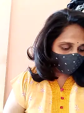 Indiantina online show from 04/22/26, 10:22