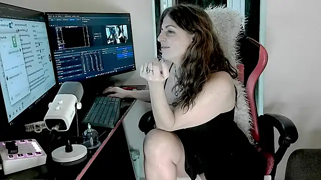Carolain3 9 online show from 07/09/26, 09:14