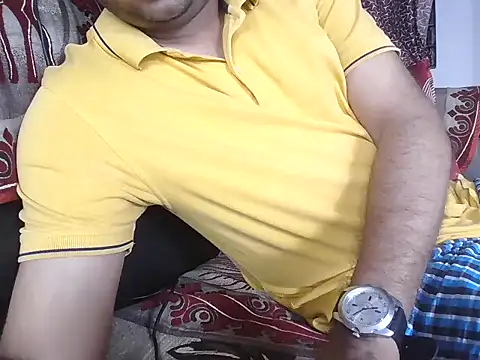 Snapshot of aakash_ModelBrown chatting on 10/23/25, 05:50 aakash ModelBrown online show from 10/23/25, 05:50