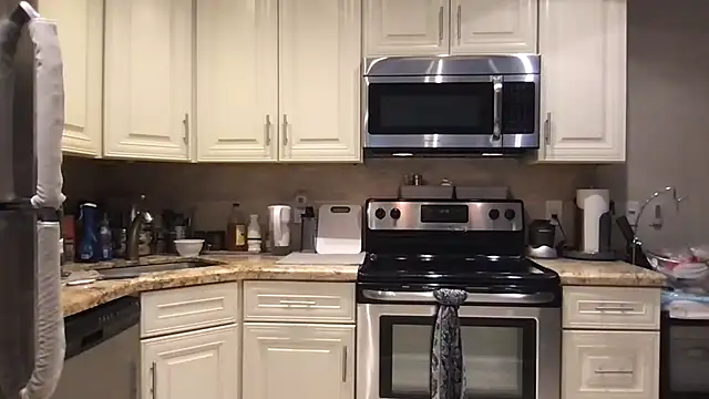 BigGuyMuscle online show from 04/08/26, 04:19