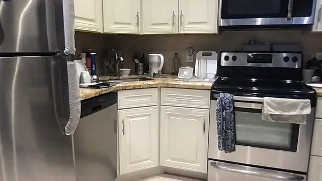 BigGuyMuscle online show from 03/16/26, 03:59