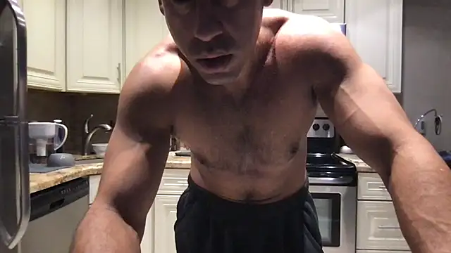 BigGuyMuscle online show from 11/03/25, 07:17