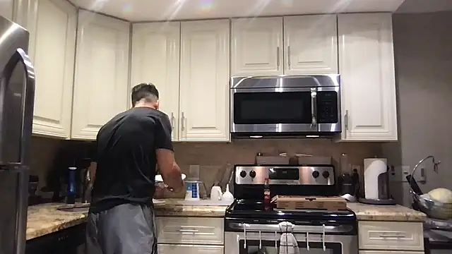 BigGuyMuscle online show from 09/21/25, 12:32