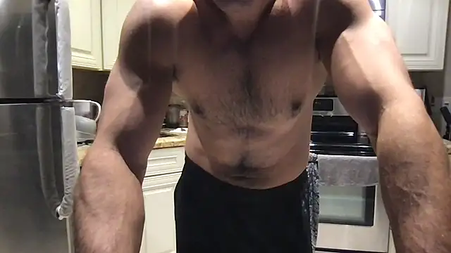 BigGuyMuscle online show from 01/11/26, 01:12